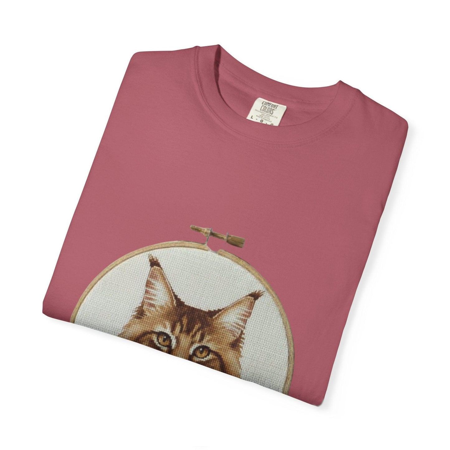 Maine Coon Portrait Hoop Art T-shirt | Cat Face Floral Embroidery Print