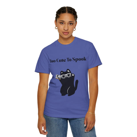 'Too Cute To Spook' Unisex T-shirt