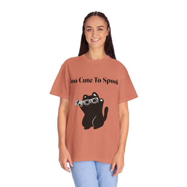'Too Cute To Spook' Unisex T-shirt