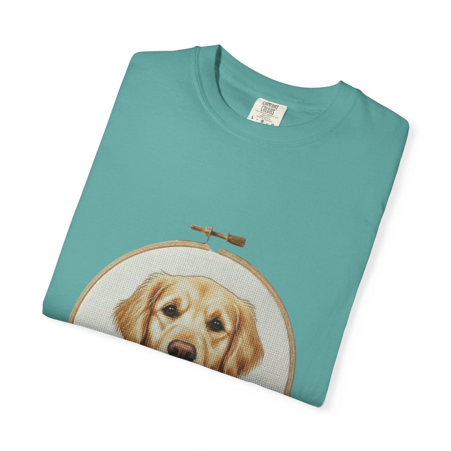 Golden Retriever Portrait T-Shirt | Embroidery Hoop Dog Art