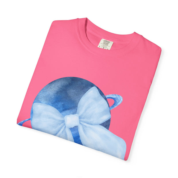Blue Saturn Wrapped In Blue Bow Unisex T-Shirt