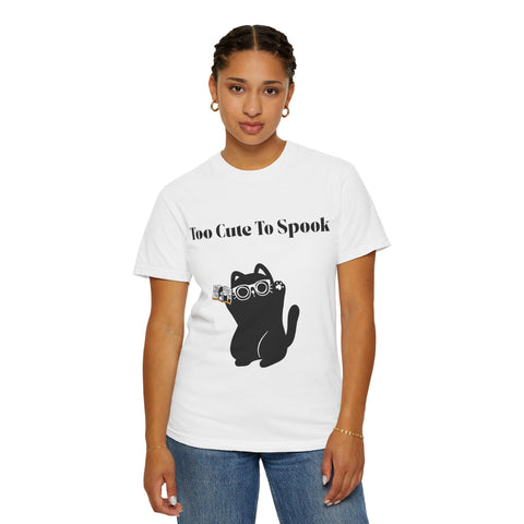 'Too Cute To Spook' Unisex T-shirt