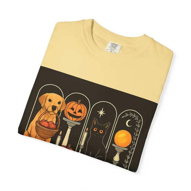 Spooky Season Golden Retriever Unisex T-Shirt