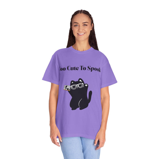 'Too Cute To Spook' Unisex T-shirt