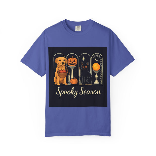 Spooky Season Golden Retriever Unisex T-Shirt