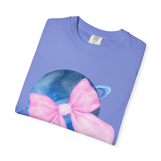 Blue Saturn Wrapped In Pink Bow Unisex T-Shirt