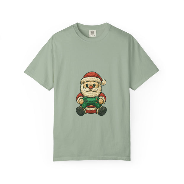 Festive Santa Gaming T-Shirt, Unisex Holiday Tee, Funny Christmas Shirt, Gamer Gift, Cute Santa Design