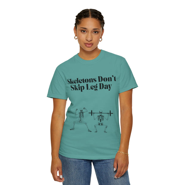 'Skeletons Don't Skip Leg Day' Unisex T-Shirt
