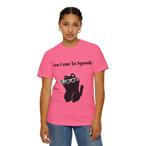 'Too Cute To Spook' Unisex T-shirt