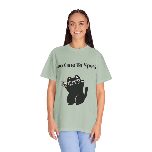 'Too Cute To Spook' Unisex T-shirt