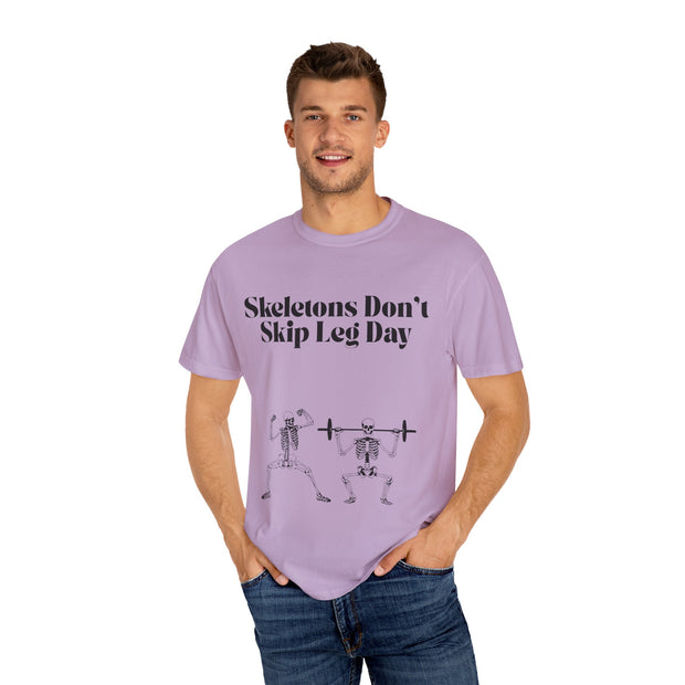 'Skeletons Don't Skip Leg Day' Unisex T-Shirt