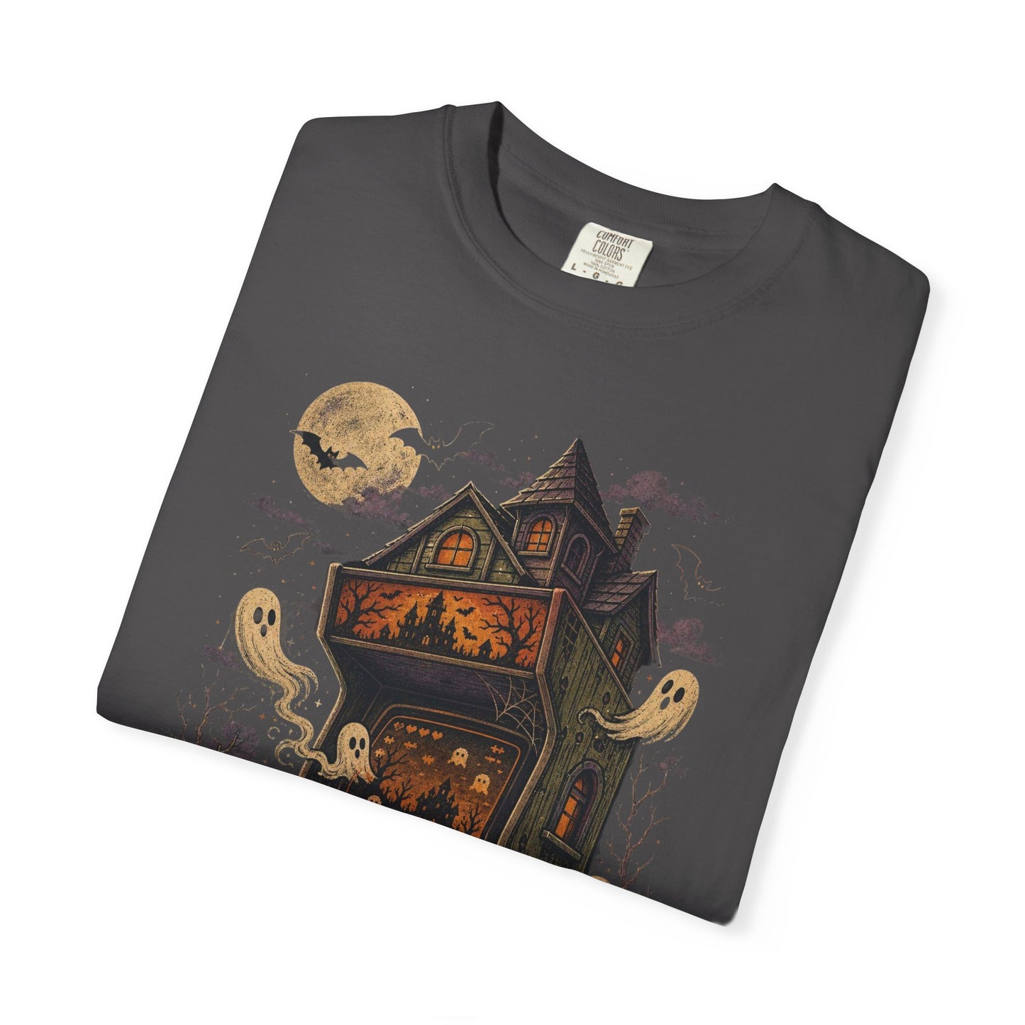 Haunted Arcade Cabinet T-shirt | Halloween ghosts, jack-o'-lanterns, moonlit haunted house