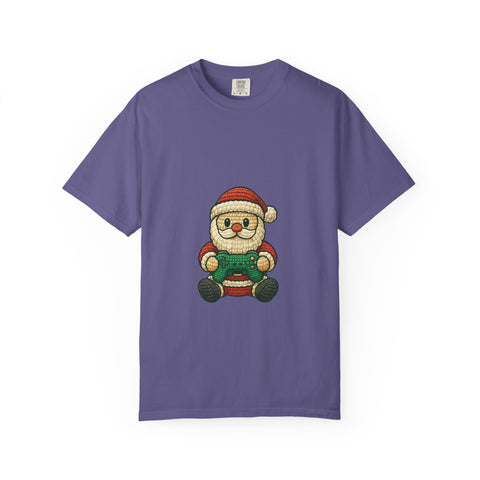Festive Santa Gaming T-Shirt, Unisex Holiday Tee, Funny Christmas Shirt, Gamer Gift, Cute Santa Design