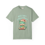 Cute Cat Christmas T-shirt, Meowy Christmas Tee, Unisex Holiday Shirt, Fun Xmas Gift, Cozy Festive Wear