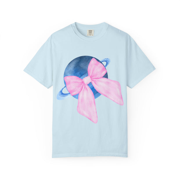 Blue Saturn Wrapped In Pink Bow Unisex T-Shirt