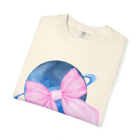 Blue Saturn Wrapped In Pink Bow Unisex T-Shirt
