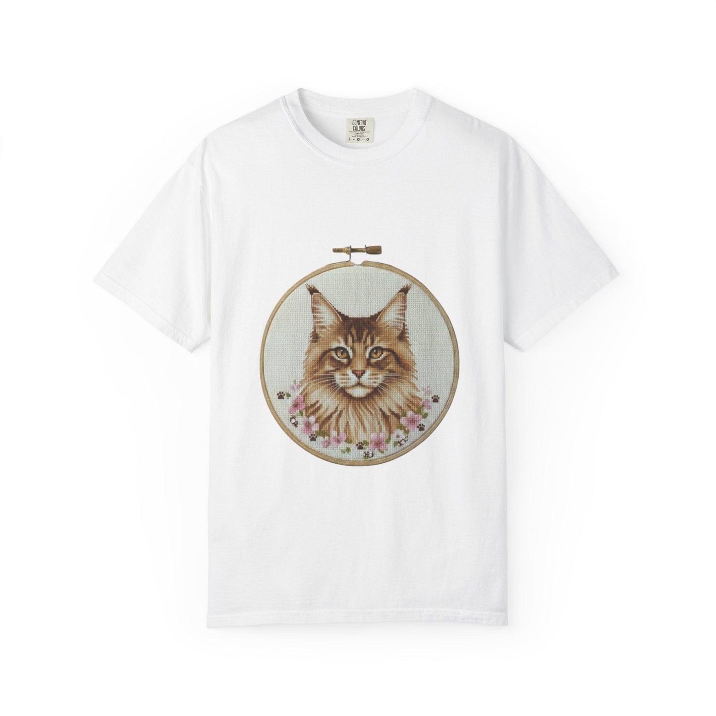 Maine Coon Portrait Hoop Art T-shirt | Cat Face Floral Embroidery Print
