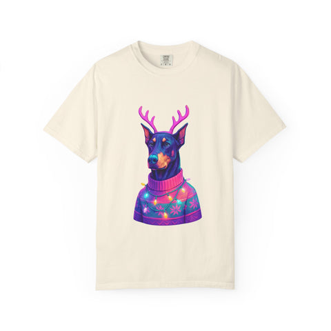 Festive Doberman Holiday T-Shirt, Christmas Shirt, Unisex Gift, Funny Pet Apparel, Cozy Winter Wear, Animal Lover Tee