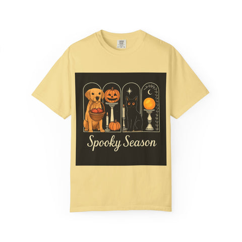Spooky Season Golden Retriever Unisex T-Shirt