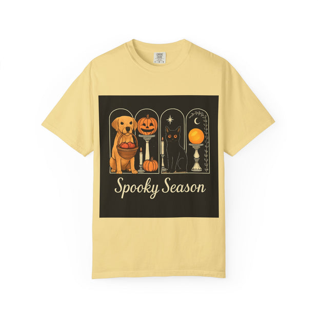 Spooky Season Golden Retriever Unisex T-Shirt