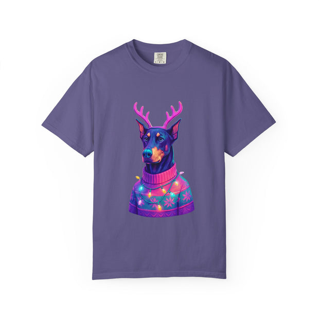 Festive Doberman Holiday T-Shirt, Christmas Shirt, Unisex Gift, Funny Pet Apparel, Cozy Winter Wear, Animal Lover Tee