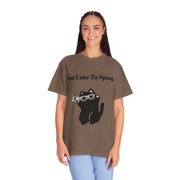 'Too Cute To Spook' Unisex T-shirt