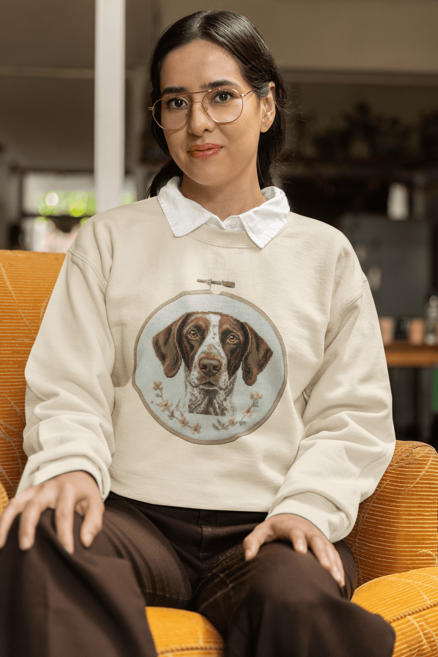 German Pointer Portrait sweatshirt | Dog Head Embroidery Hoop Design