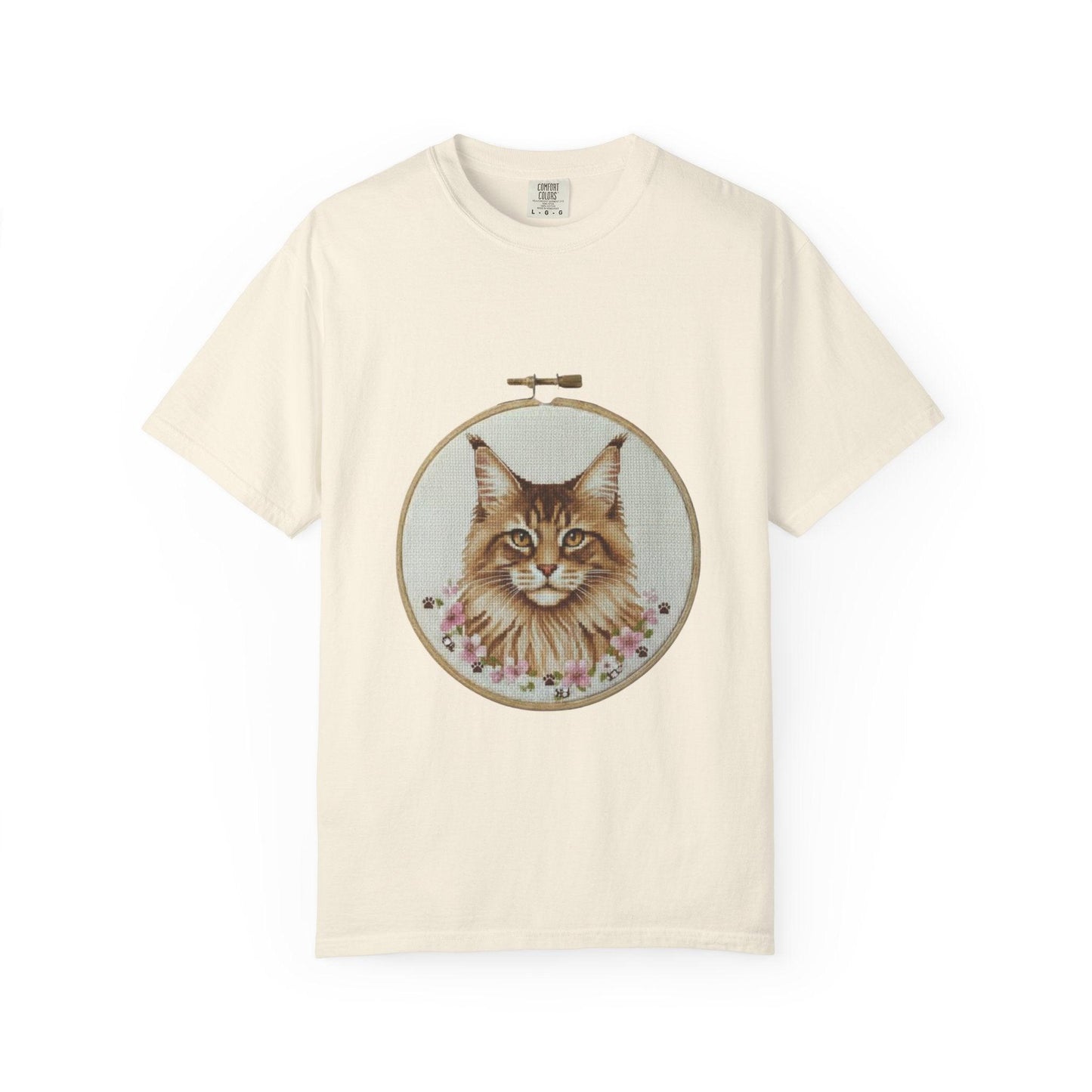 Maine Coon Portrait Hoop Art T-shirt | Cat Face Floral Embroidery Print