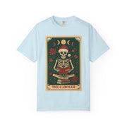 'The Caroler' Tarot Card T-Shirt