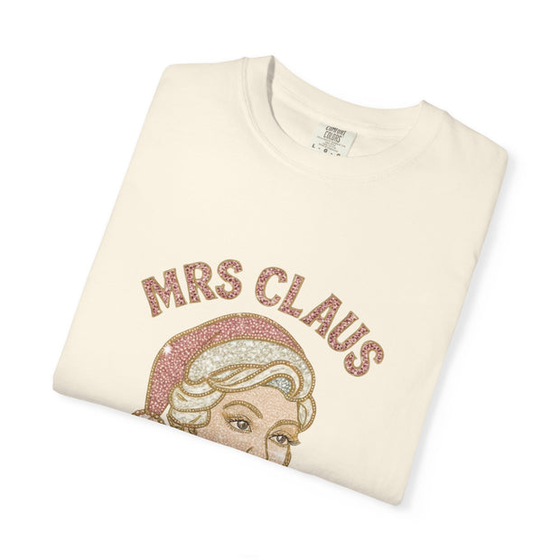 Mrs Claus Glam Squad T-Shirt | Retro Pinup Santa Lady Holiday Tee