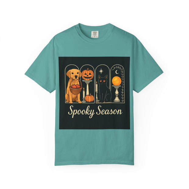 Spooky Season Golden Retriever Unisex T-Shirt
