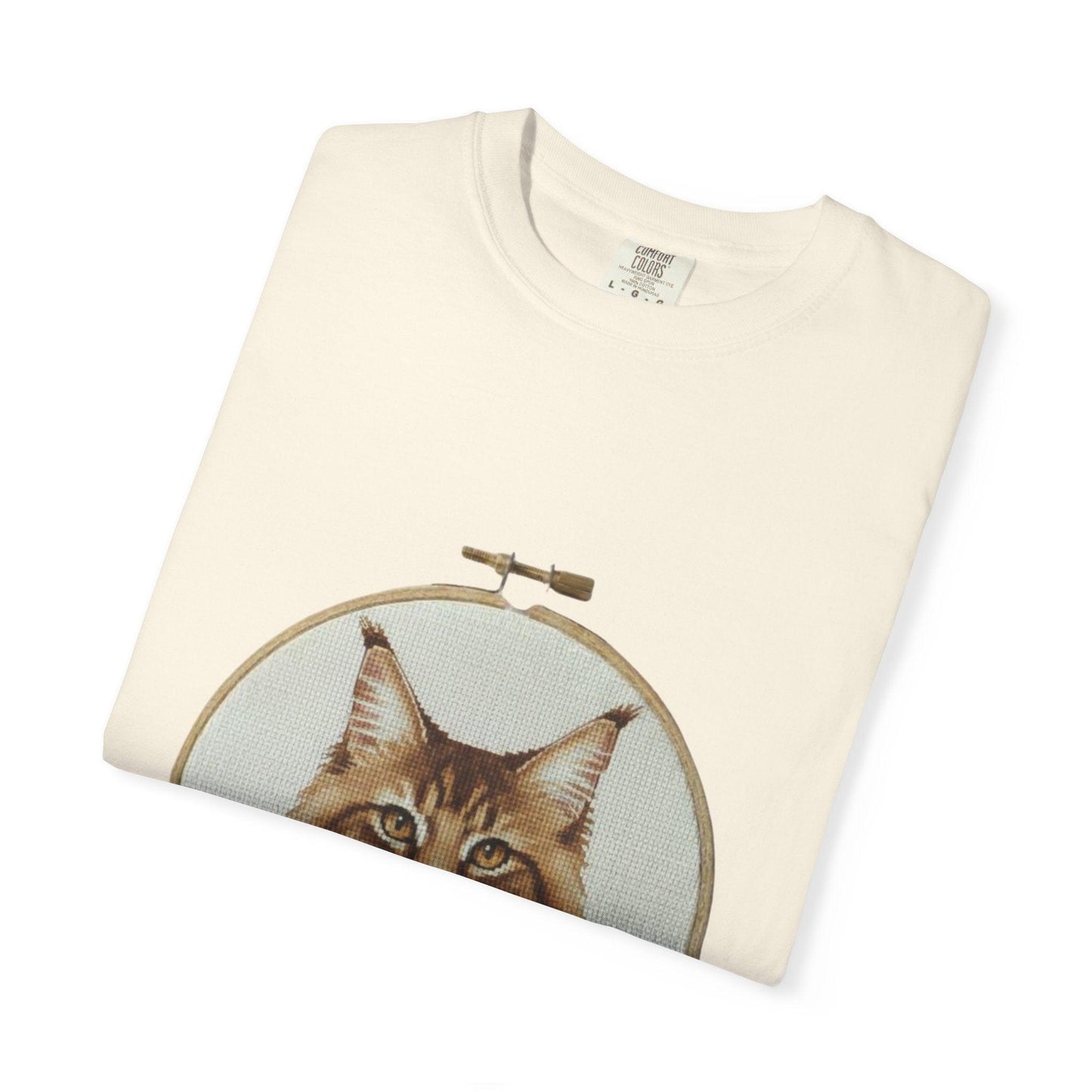 Maine Coon Portrait Hoop Art T-shirt | Cat Face Floral Embroidery Print
