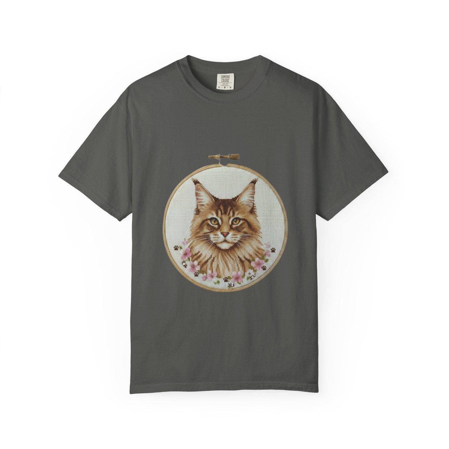 Maine Coon Portrait Hoop Art T-shirt | Cat Face Floral Embroidery Print