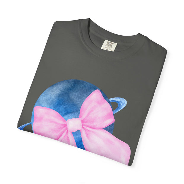 Blue Saturn Wrapped In Pink Bow Unisex T-Shirt