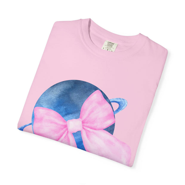 Blue Saturn Wrapped In Pink Bow Unisex T-Shirt