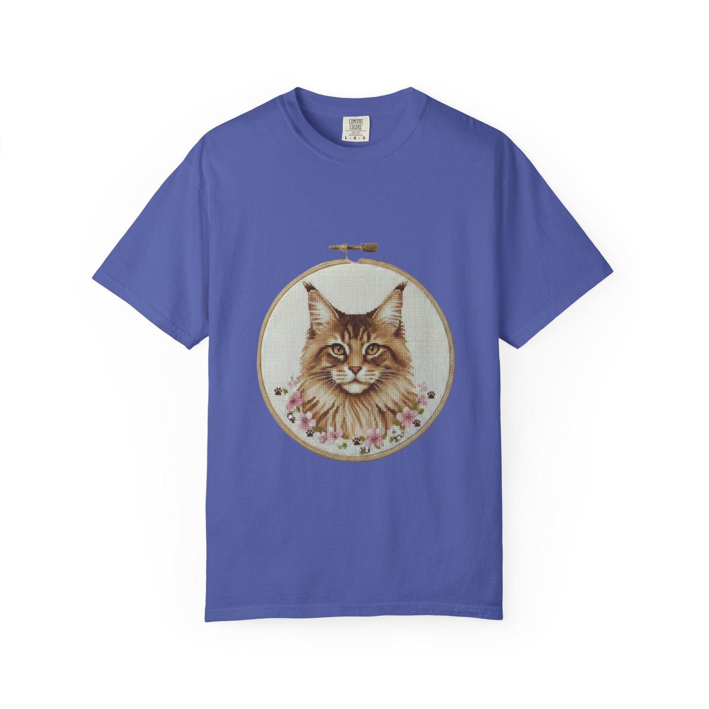 Maine Coon Portrait Hoop Art T-shirt | Cat Face Floral Embroidery Print