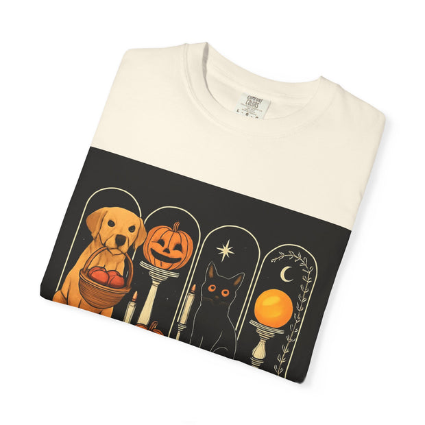 Spooky Season Golden Retriever Unisex T-Shirt