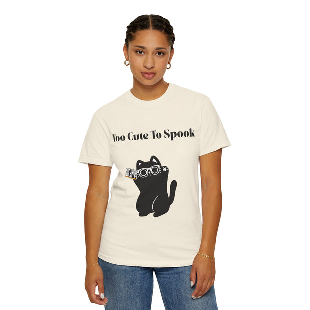 'Too Cute To Spook' Unisex T-shirt