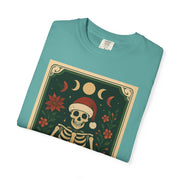 'The Caroler' Tarot Card T-Shirt