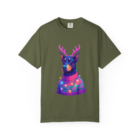 Festive Doberman Holiday T-Shirt, Christmas Shirt, Unisex Gift, Funny Pet Apparel, Cozy Winter Wear, Animal Lover Tee