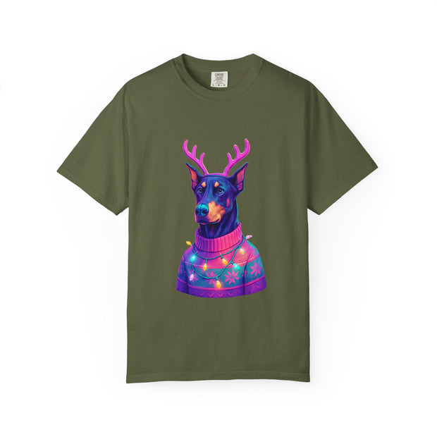 Festive Doberman Holiday T-Shirt, Christmas Shirt, Unisex Gift, Funny Pet Apparel, Cozy Winter Wear, Animal Lover Tee