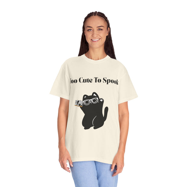 'Too Cute To Spook' Unisex T-shirt