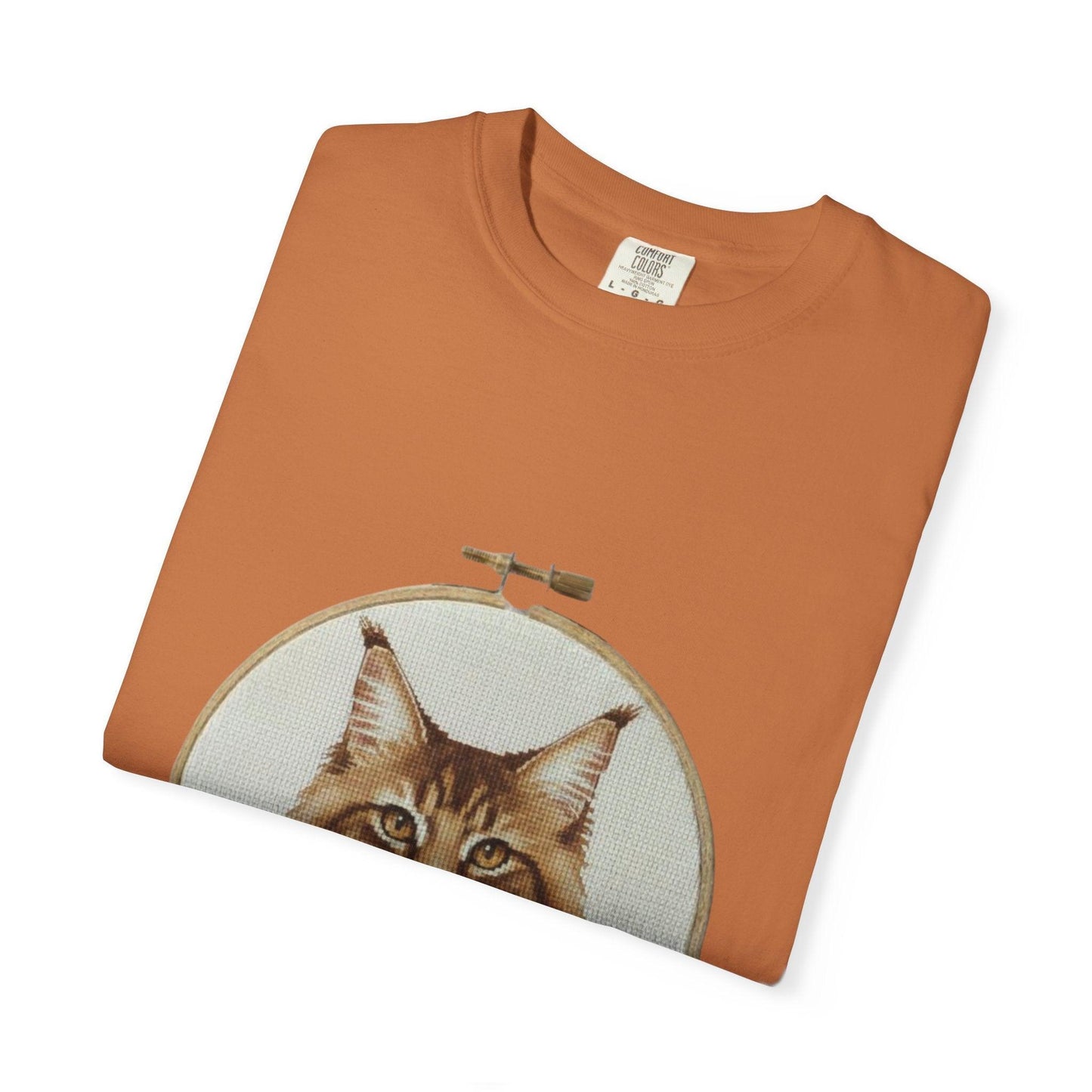 Maine Coon Portrait Hoop Art T-shirt | Cat Face Floral Embroidery Print