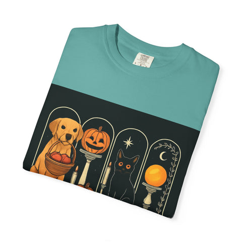 Spooky Season Golden Retriever Unisex T-Shirt