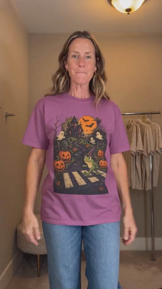Haunted Frog Crossing T-shirt | Halloween Haunted House, Jack-o'-Lanterns
